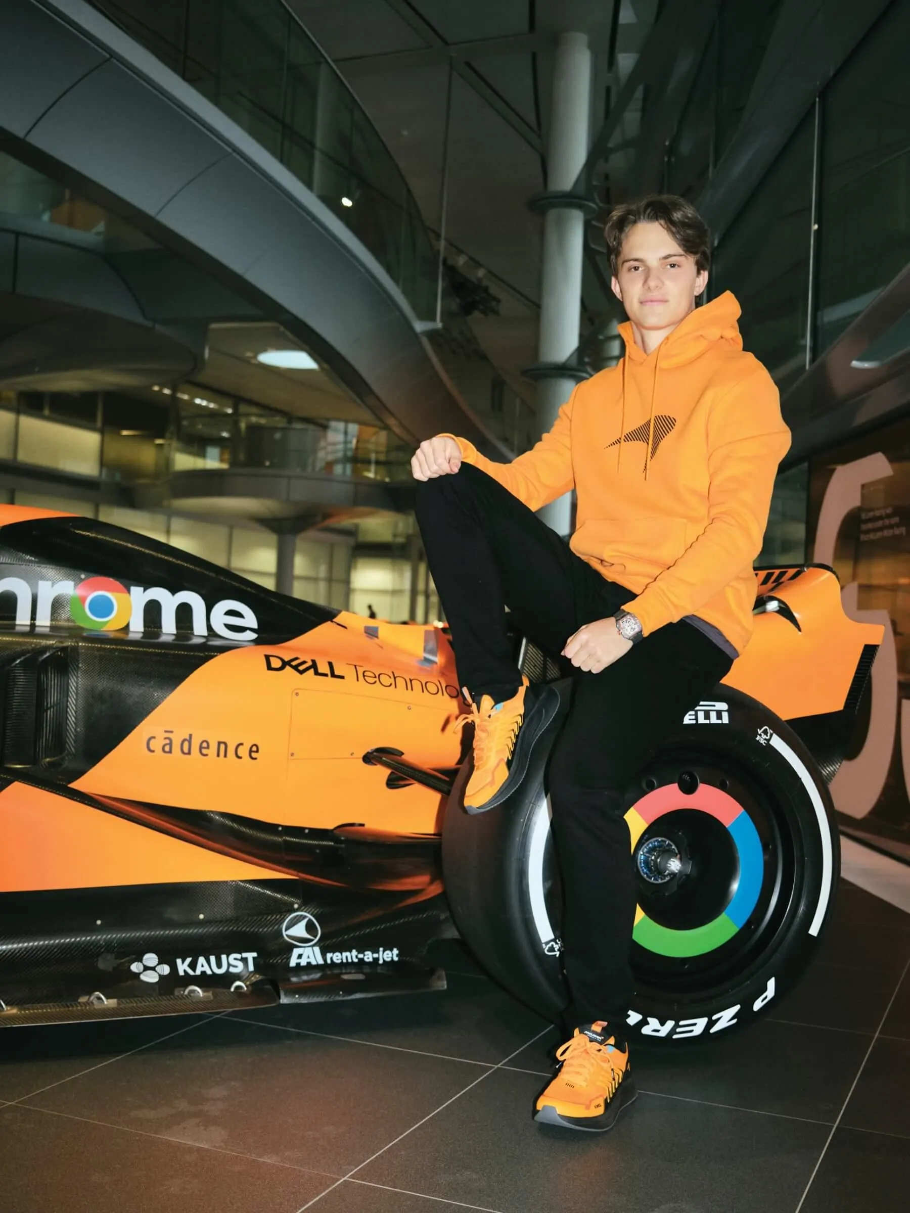 94317-861-M | AERO-ACTIVE X MCLAREN F1 TEAM | PAPAYA/BLACK