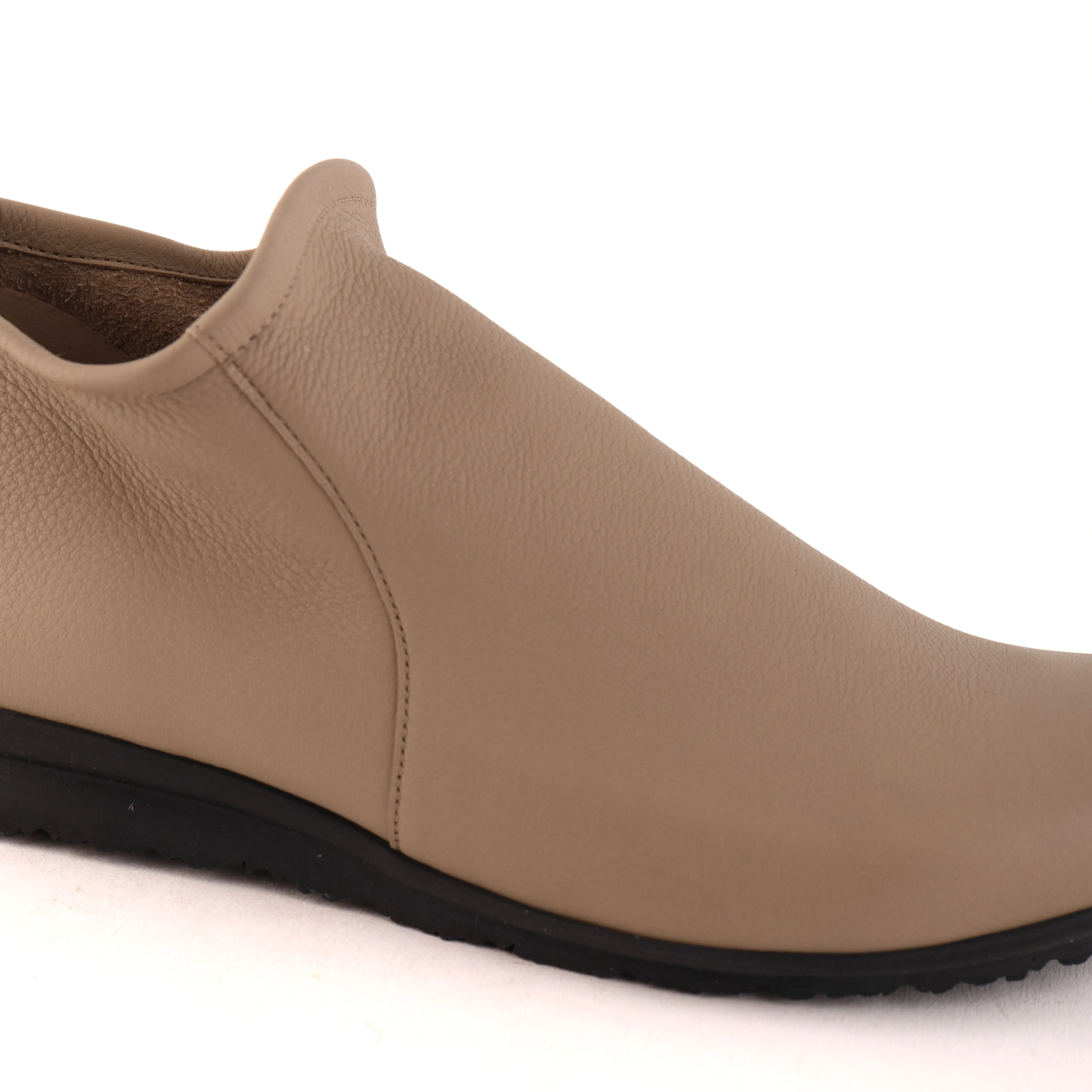 BABYQI Taupe
