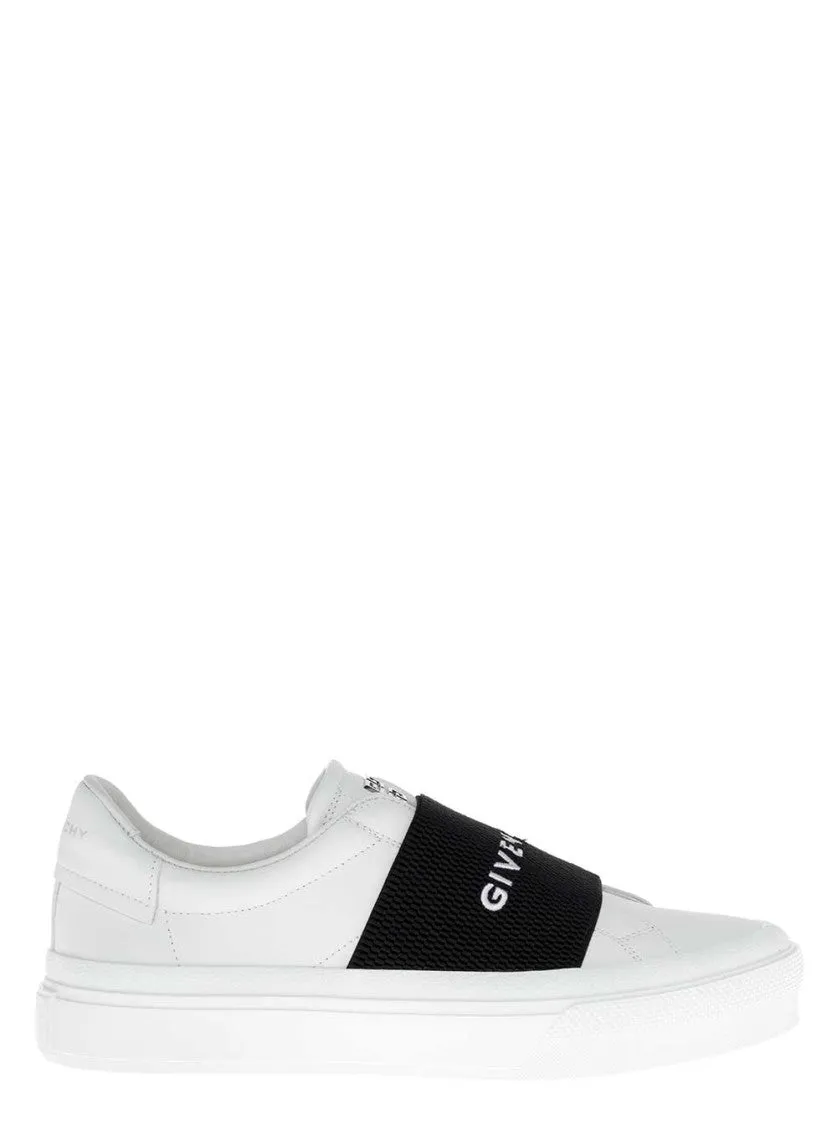City Court' White Low Top Sneakers With Logo