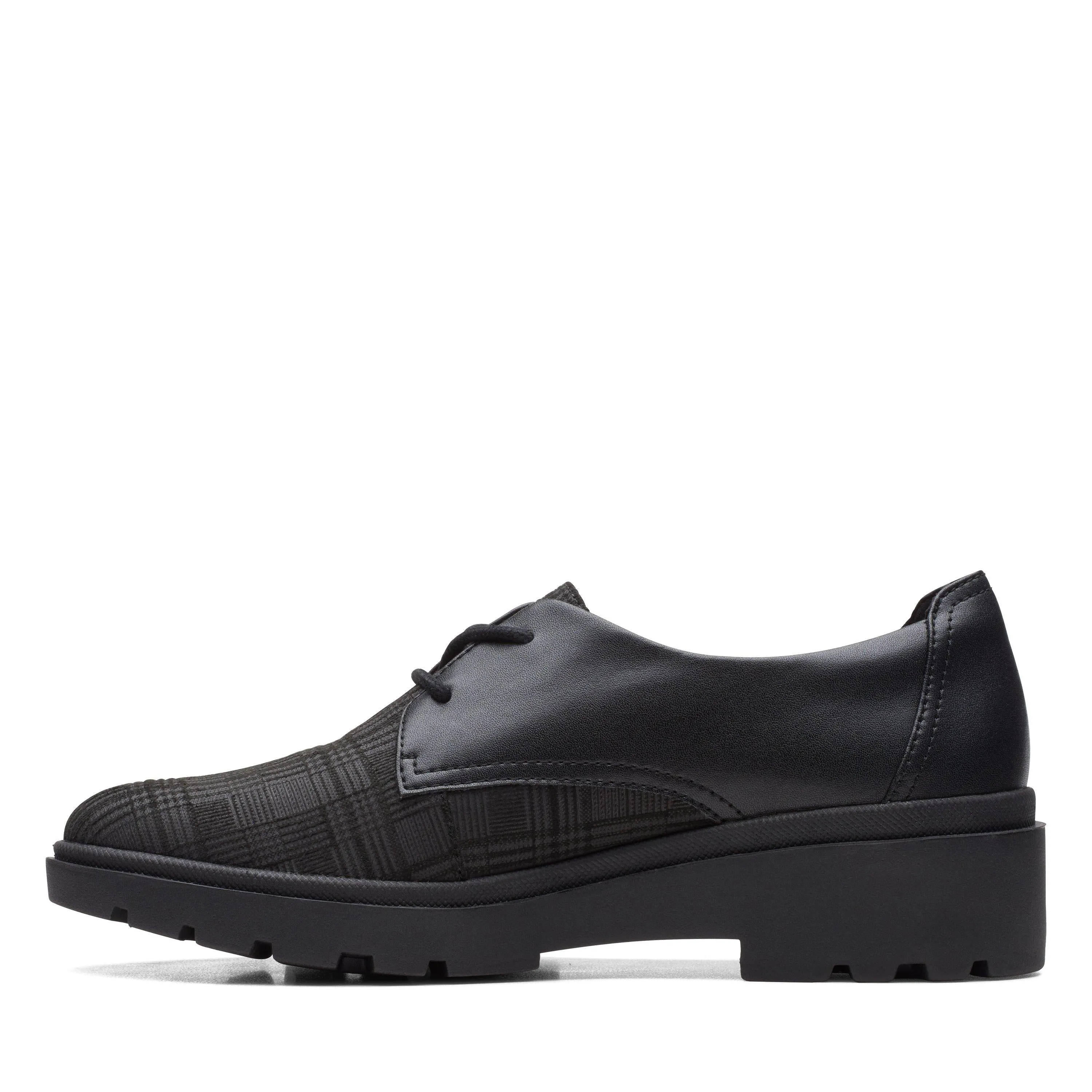 Clarks Calla Ruby in Black Leather