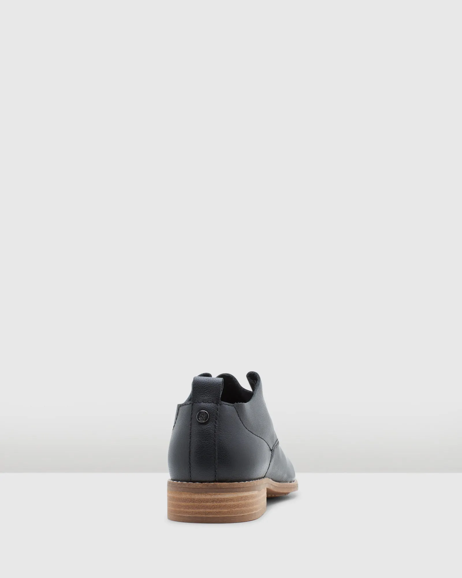 Clever Black