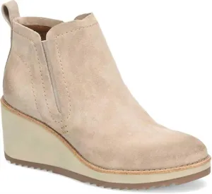 Emeree Boots In Baywater Suede