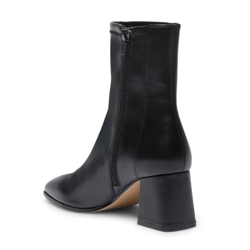 Hampton Boot in Black