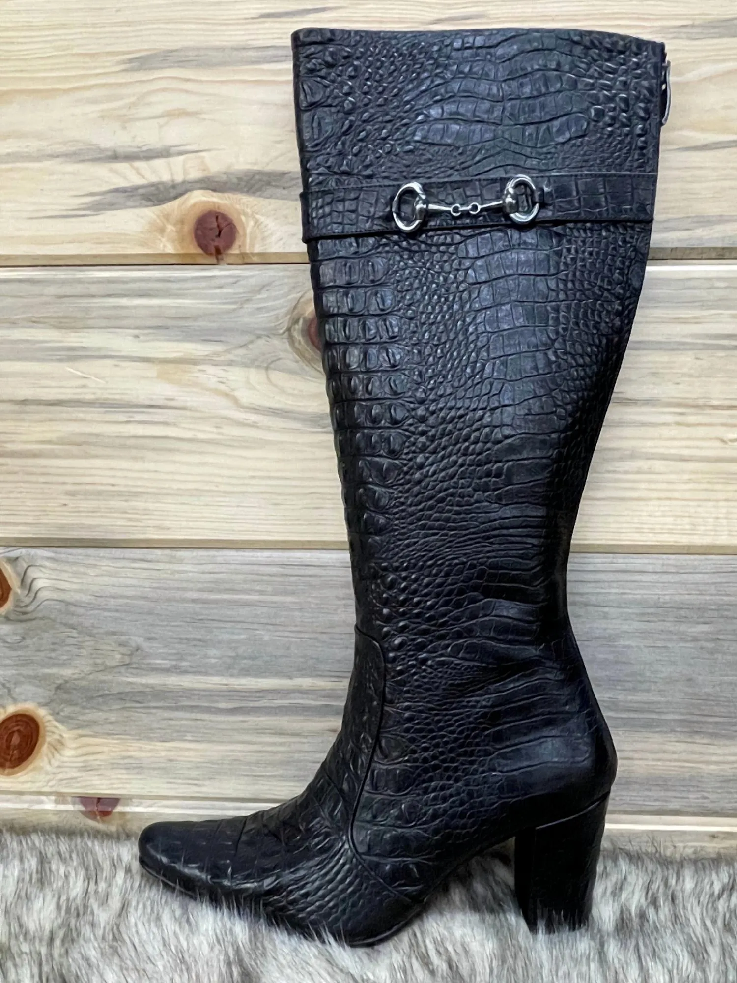 Manchester Cuban Heel Boots In Black
