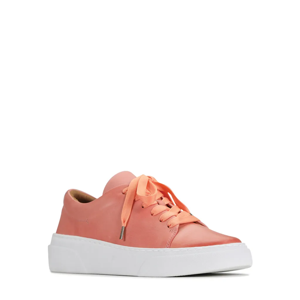 MINIMAL LEATHER ZIPPER SNEAKER