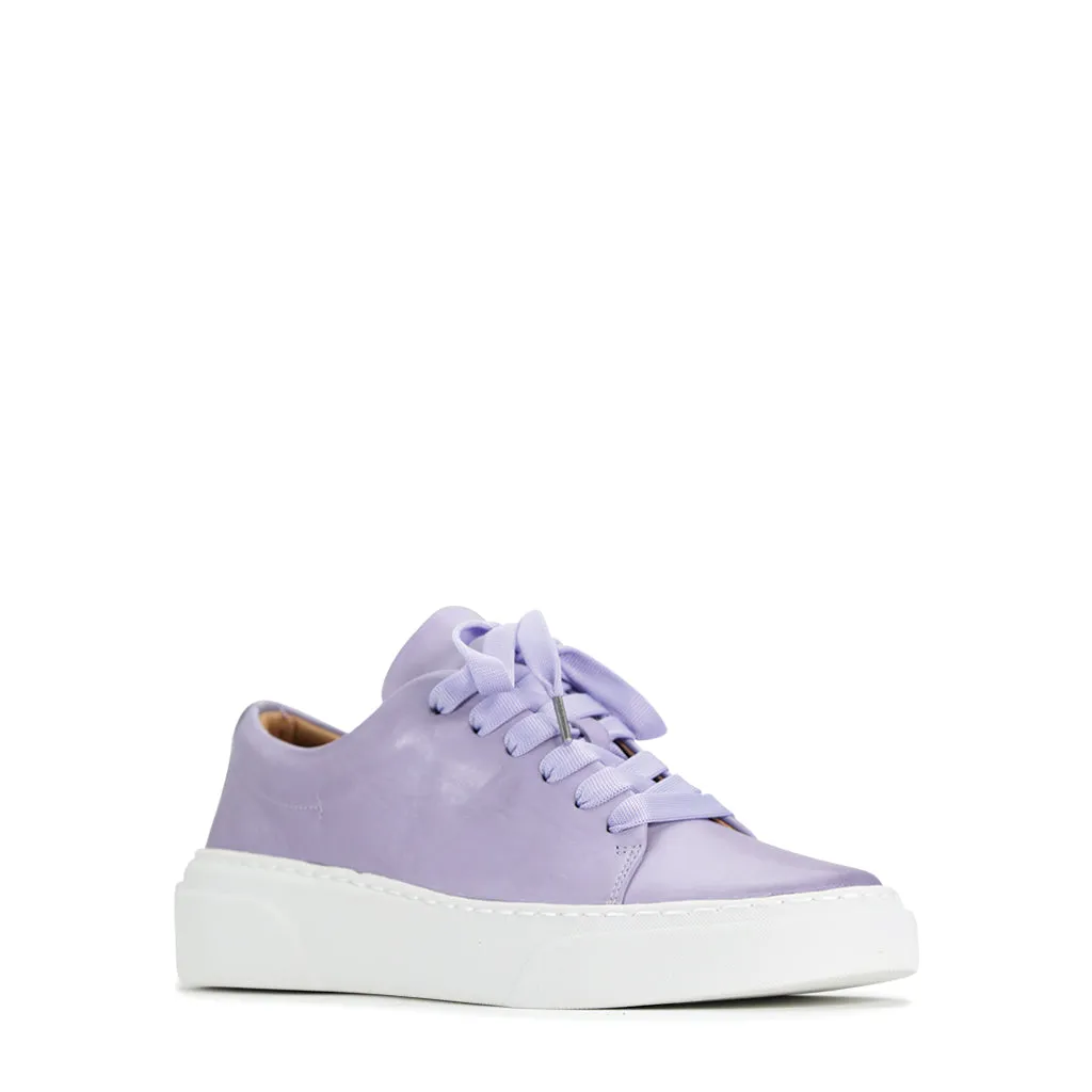 MINIMAL LEATHER ZIPPER SNEAKER