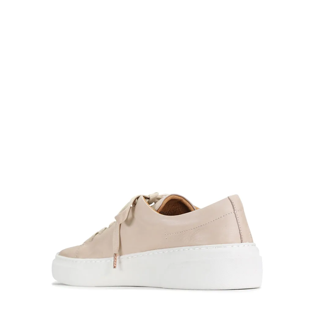 MINIMAL LEATHER ZIPPER SNEAKER