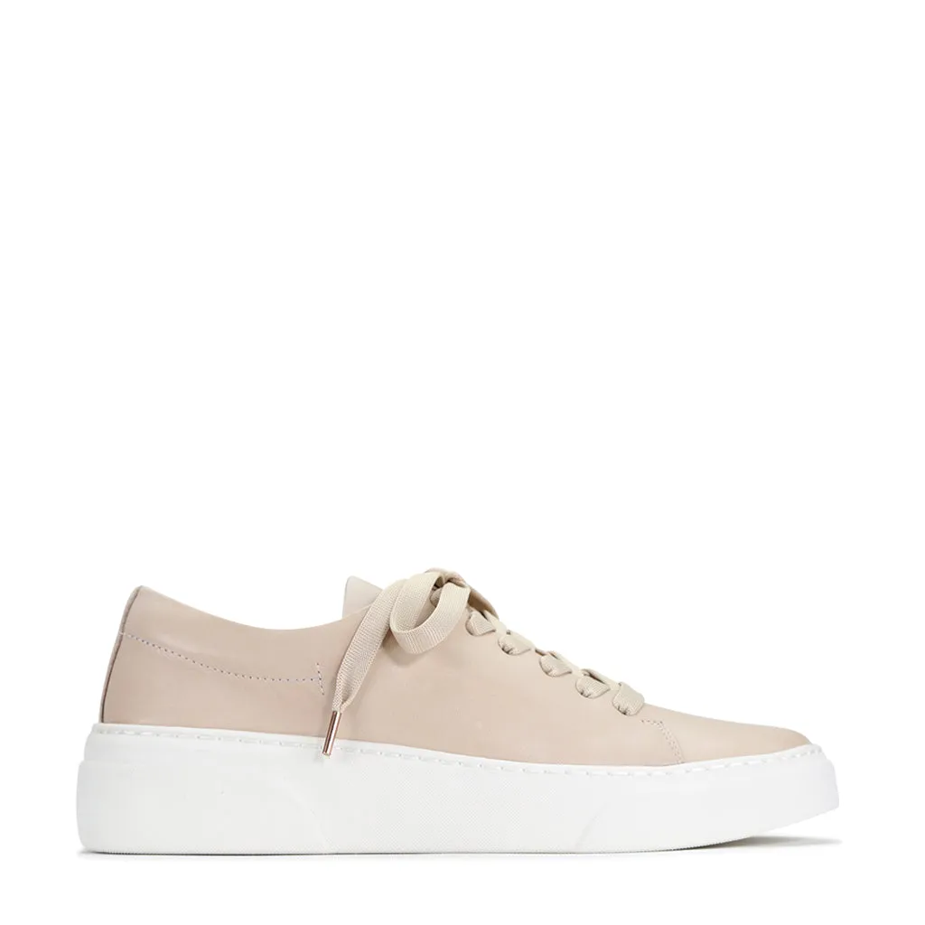 MINIMAL LEATHER ZIPPER SNEAKER