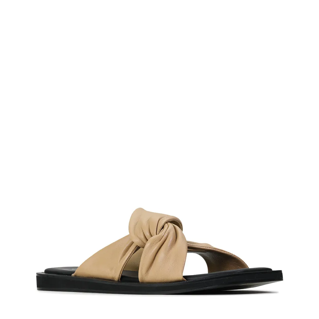 MISTIQUE CROSSOVER SANDALS