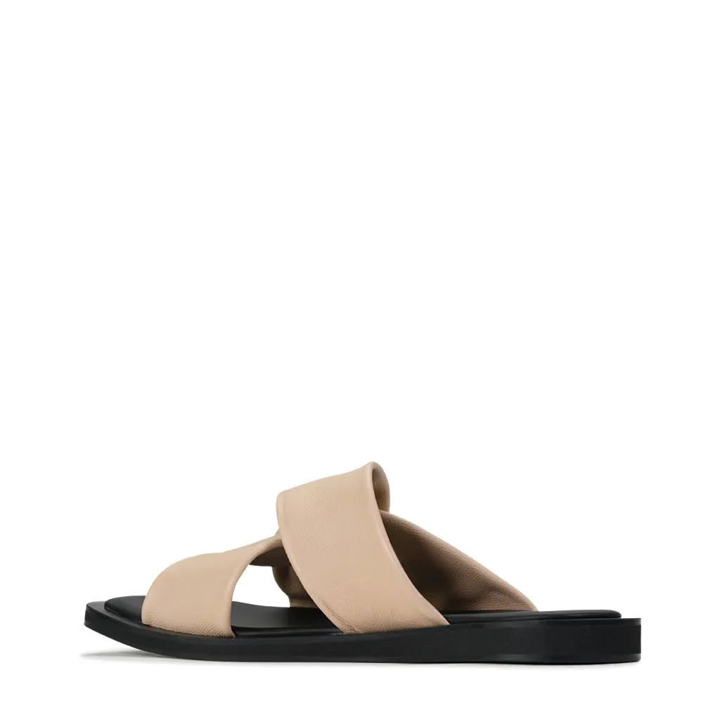 MISTIQUE CROSSOVER SANDALS