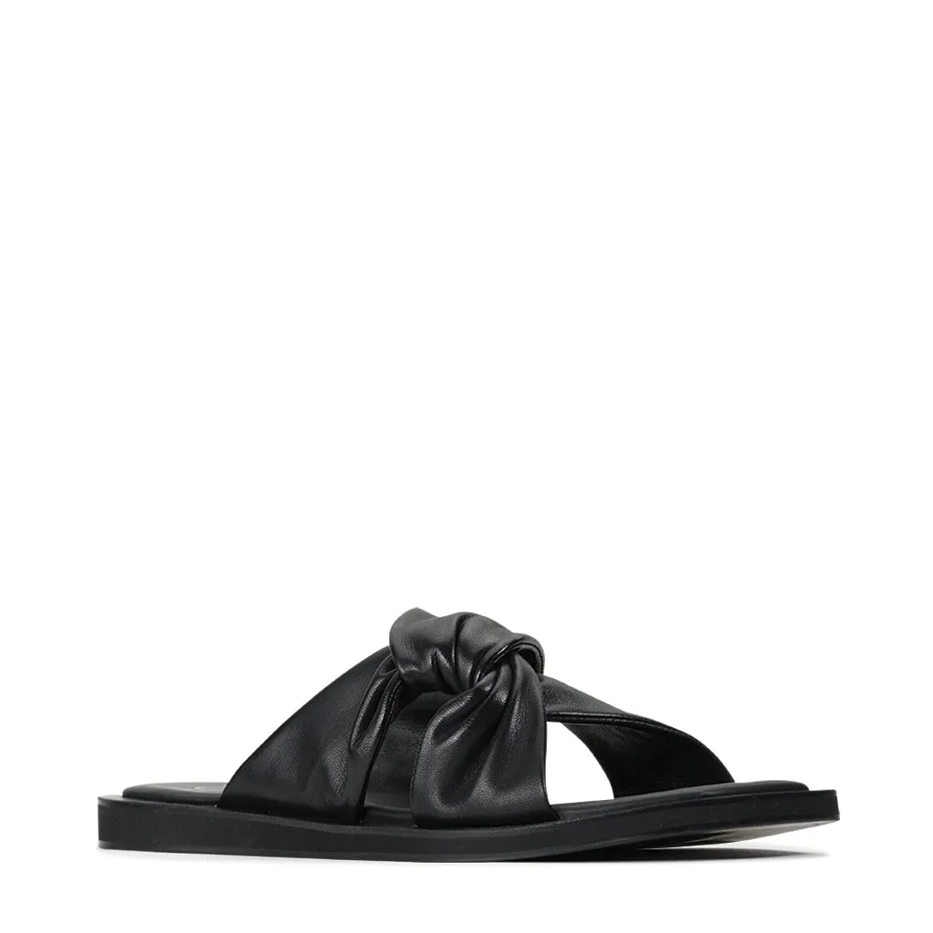 MISTIQUE CROSSOVER SANDALS