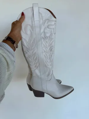 Molly Cowgirl Boots In White