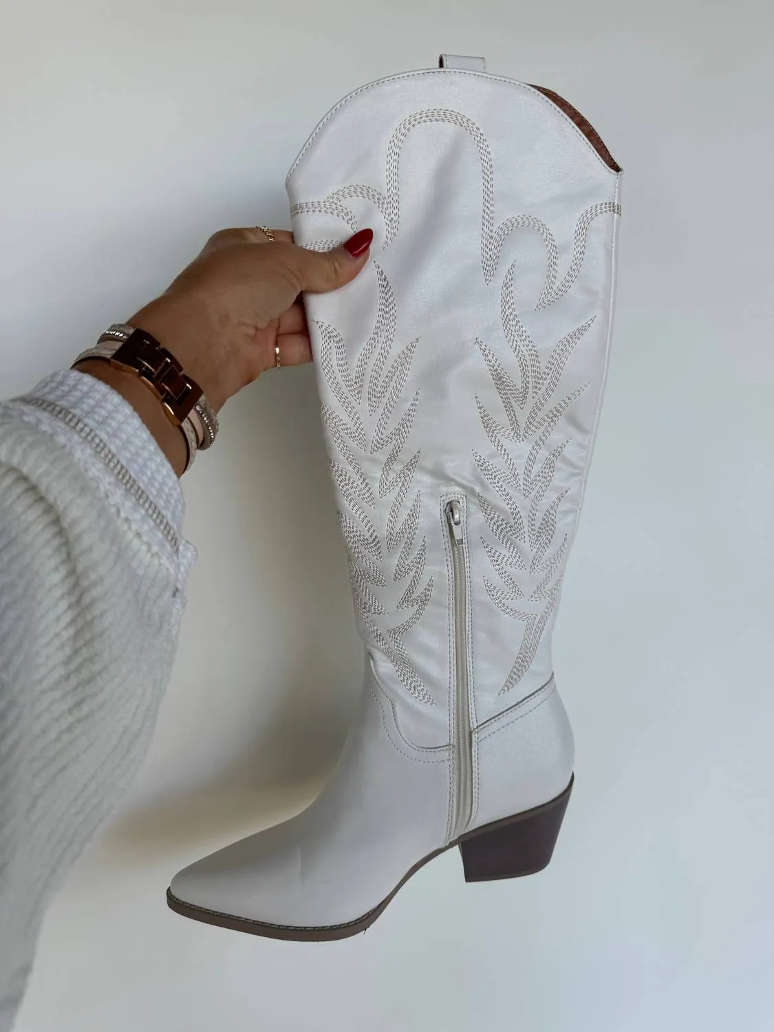 Molly Cowgirl Boots In White