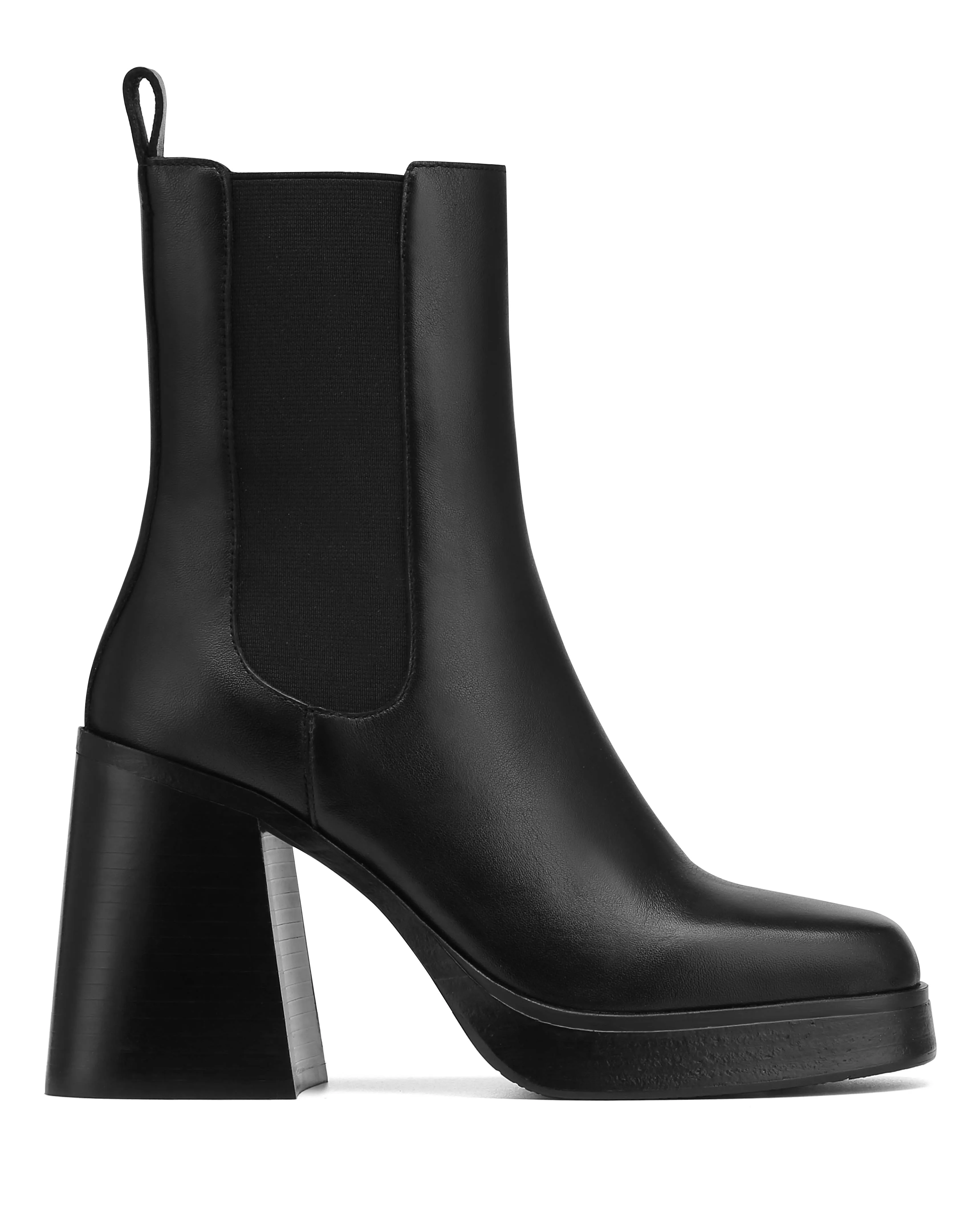Sabetha Leather Black