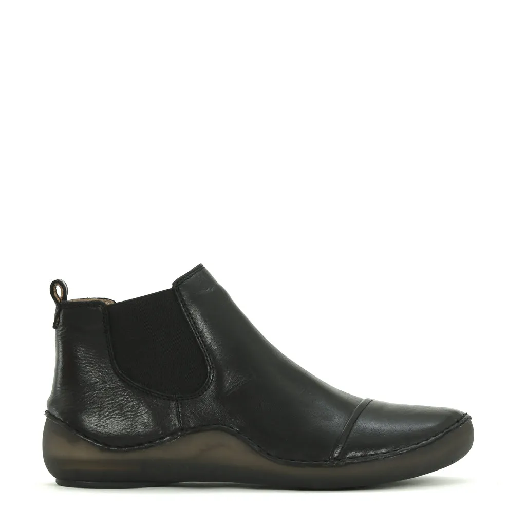 Samsia Flat Ankle Boots