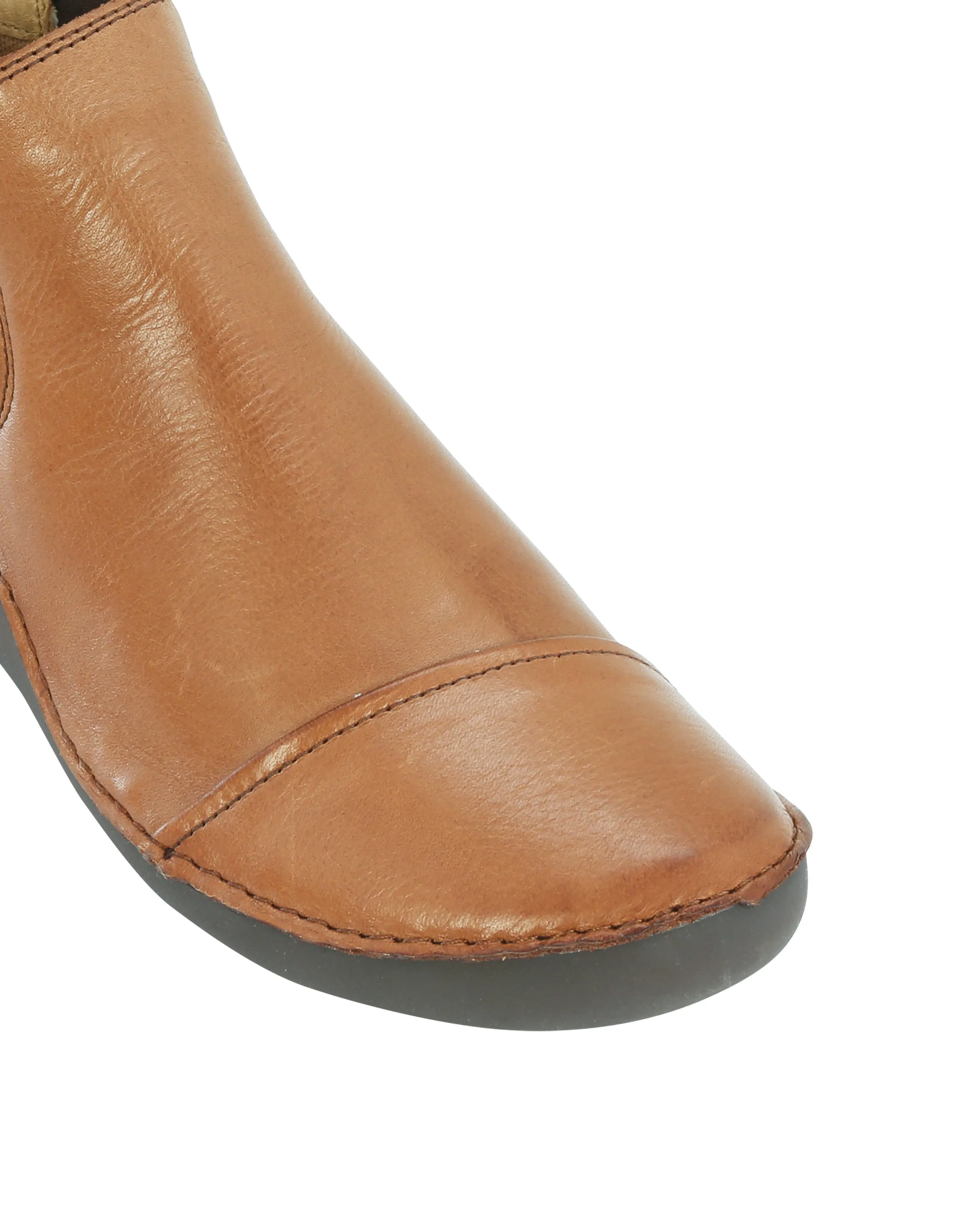 Samsia Flat Ankle Boots