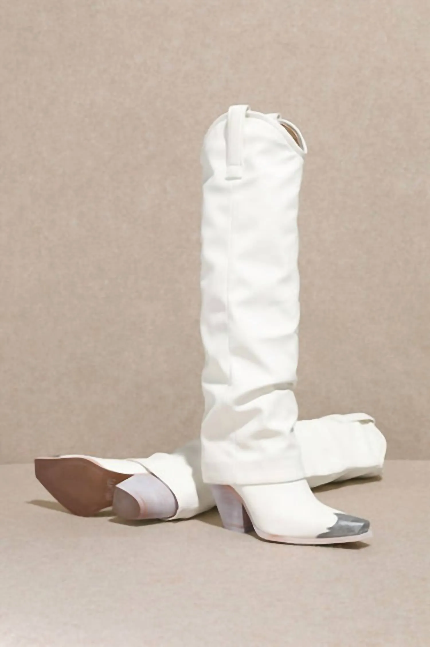 Stevie Pointy Tow Cowboy Boots In White