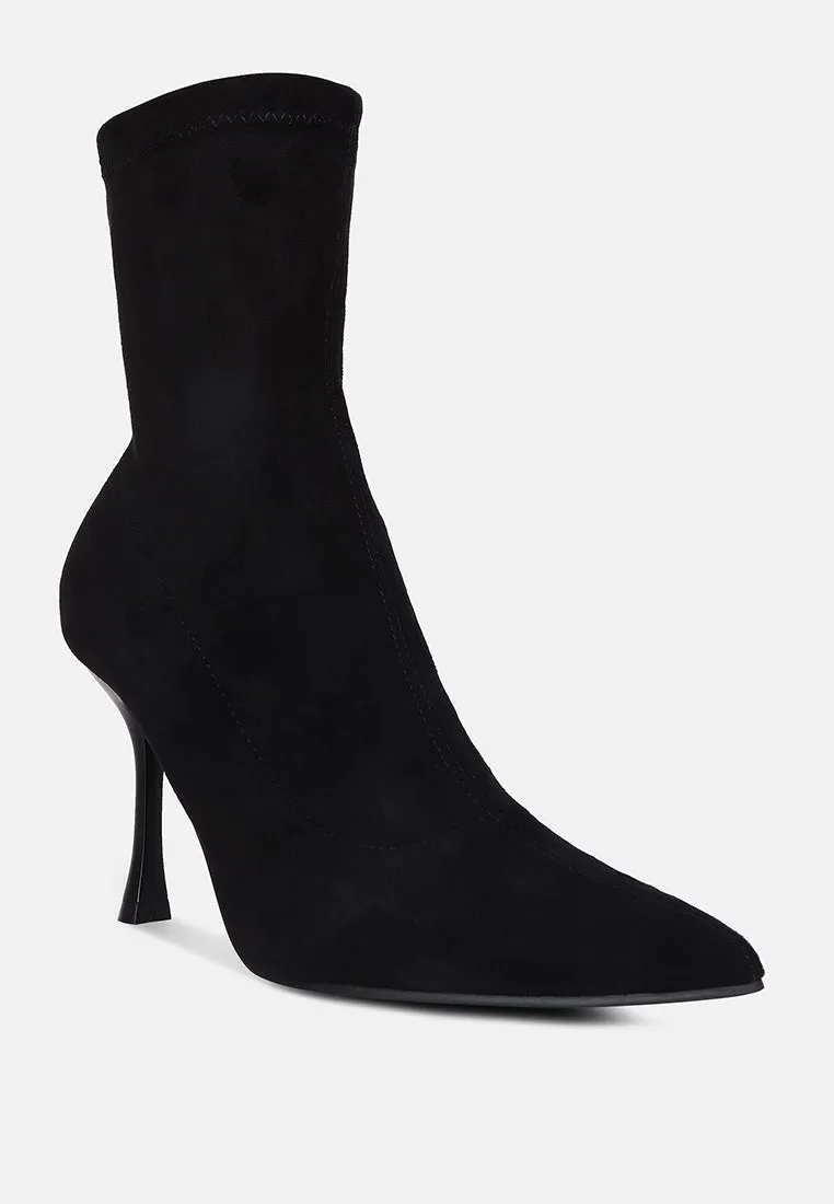 tweeple stiletto boot with a pointed toe