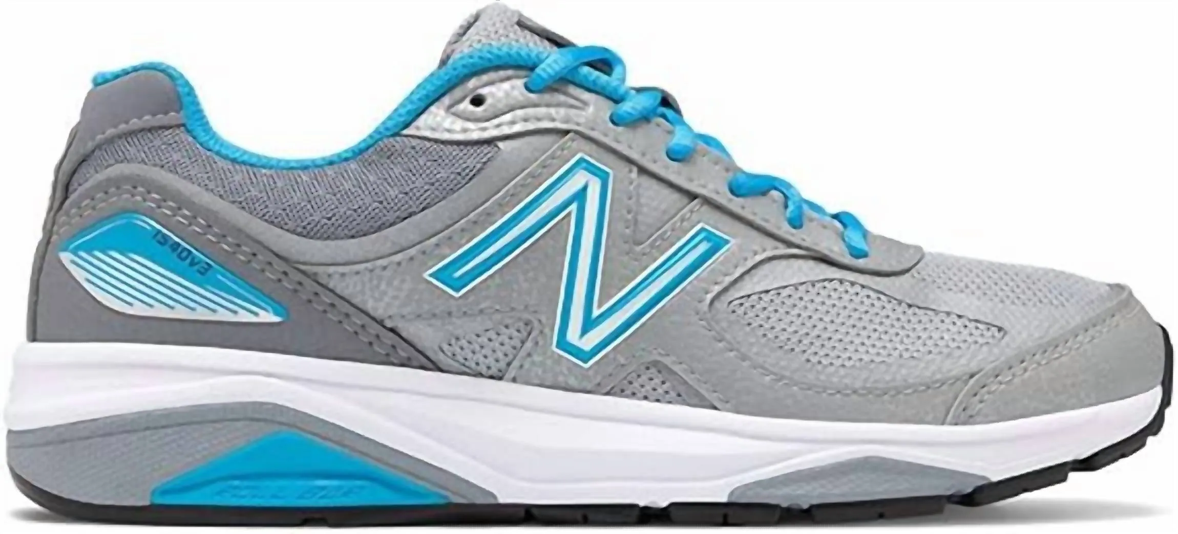 Women's 1540V3 Athletic Shoes In Silver Sp3