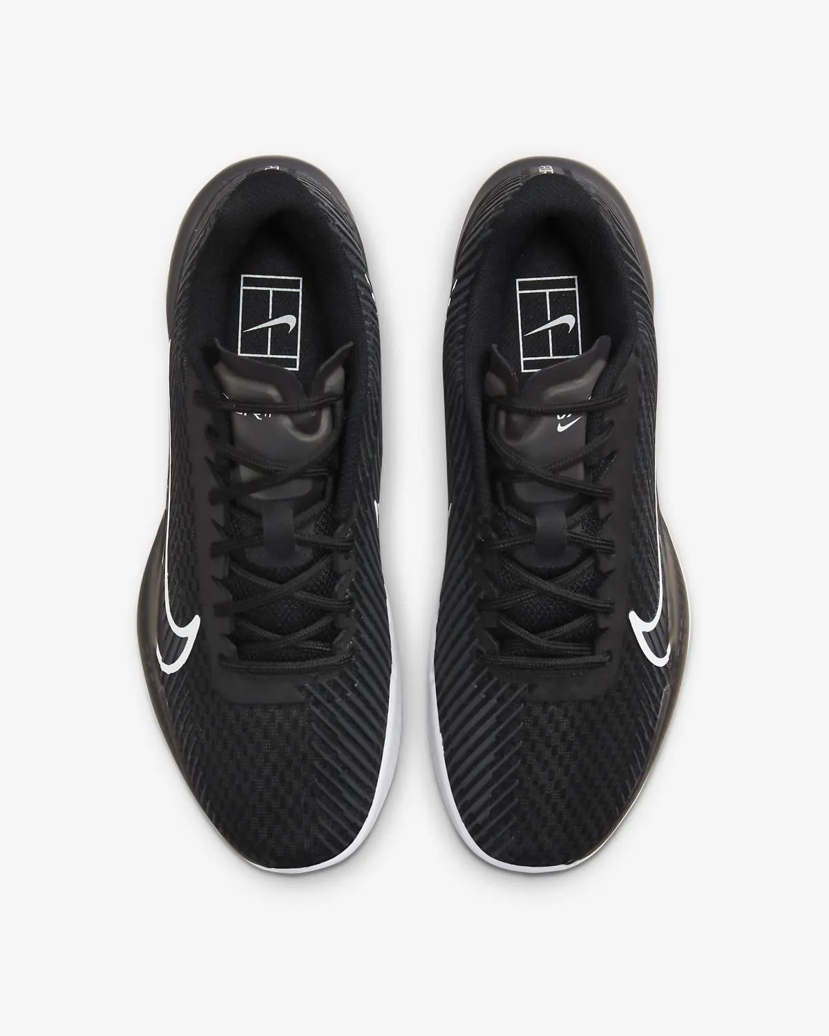 Women's Air Zoom Vapor 11 Hard Court Tennis Shoes In Black/ White