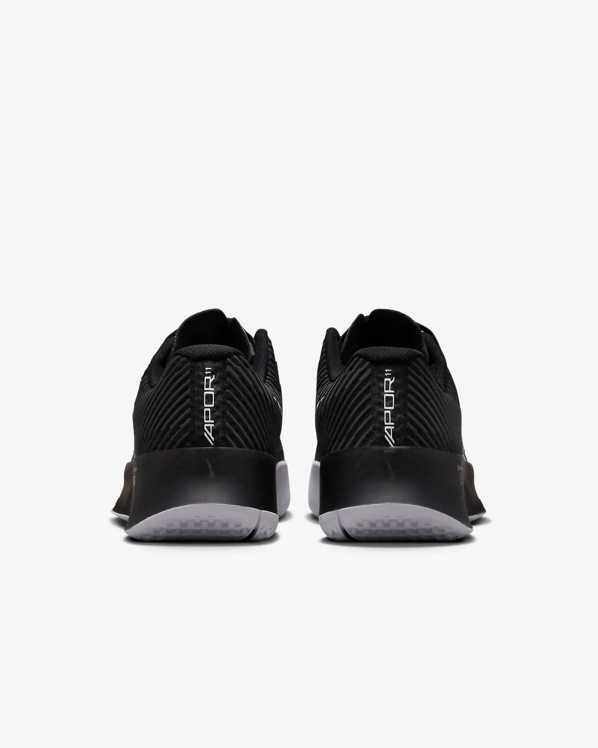 Women's Air Zoom Vapor 11 Hard Court Tennis Shoes In Black/ White