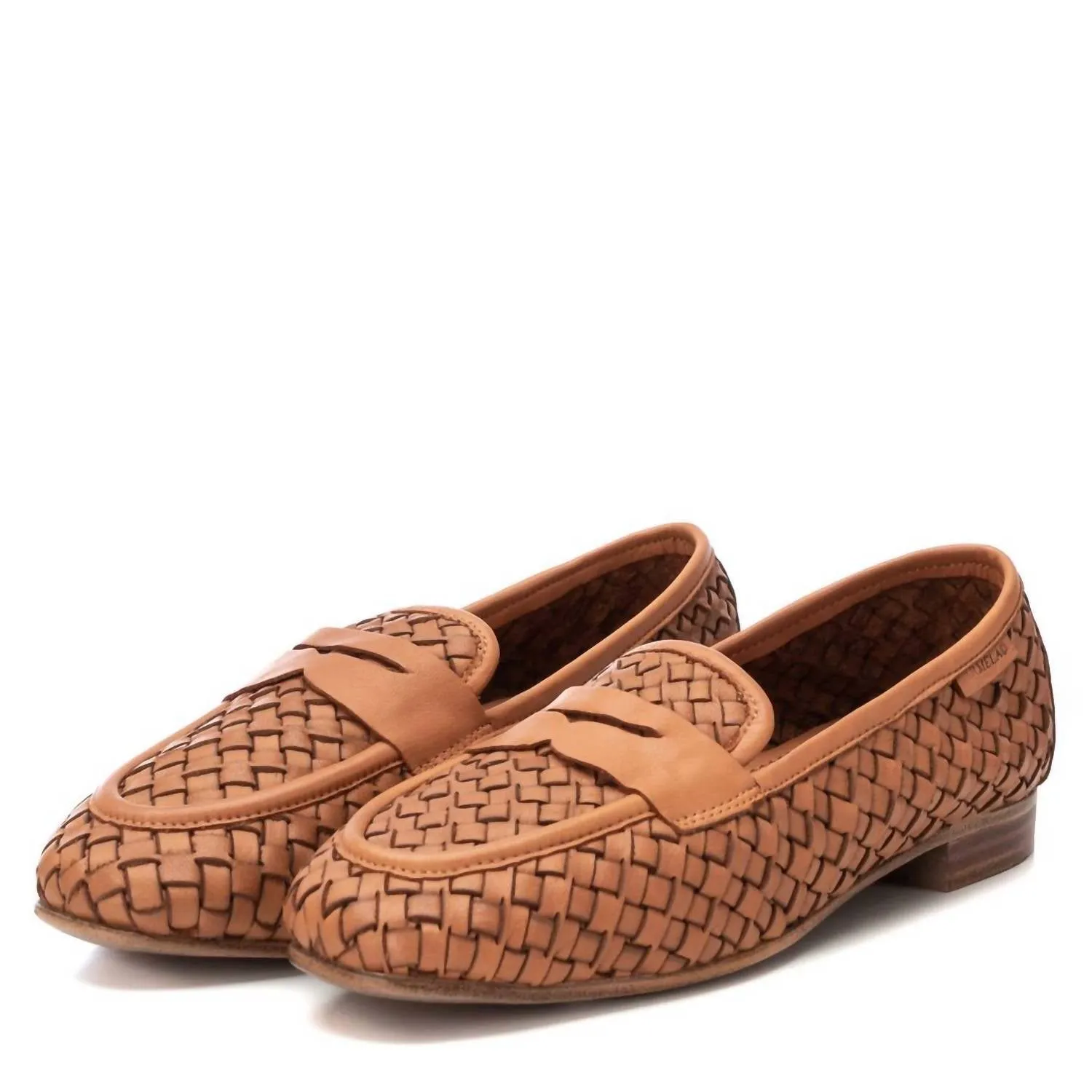 Women's Carmela Collection Moccasins Shoes In Camel