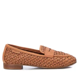 Women's Carmela Collection Moccasins Shoes In Camel