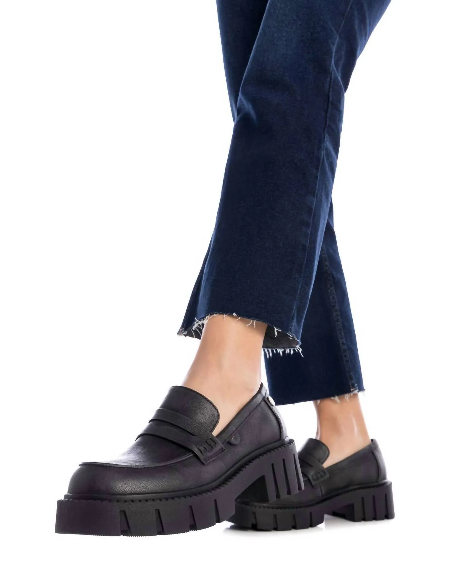 Women's Casual Moccasins In Black