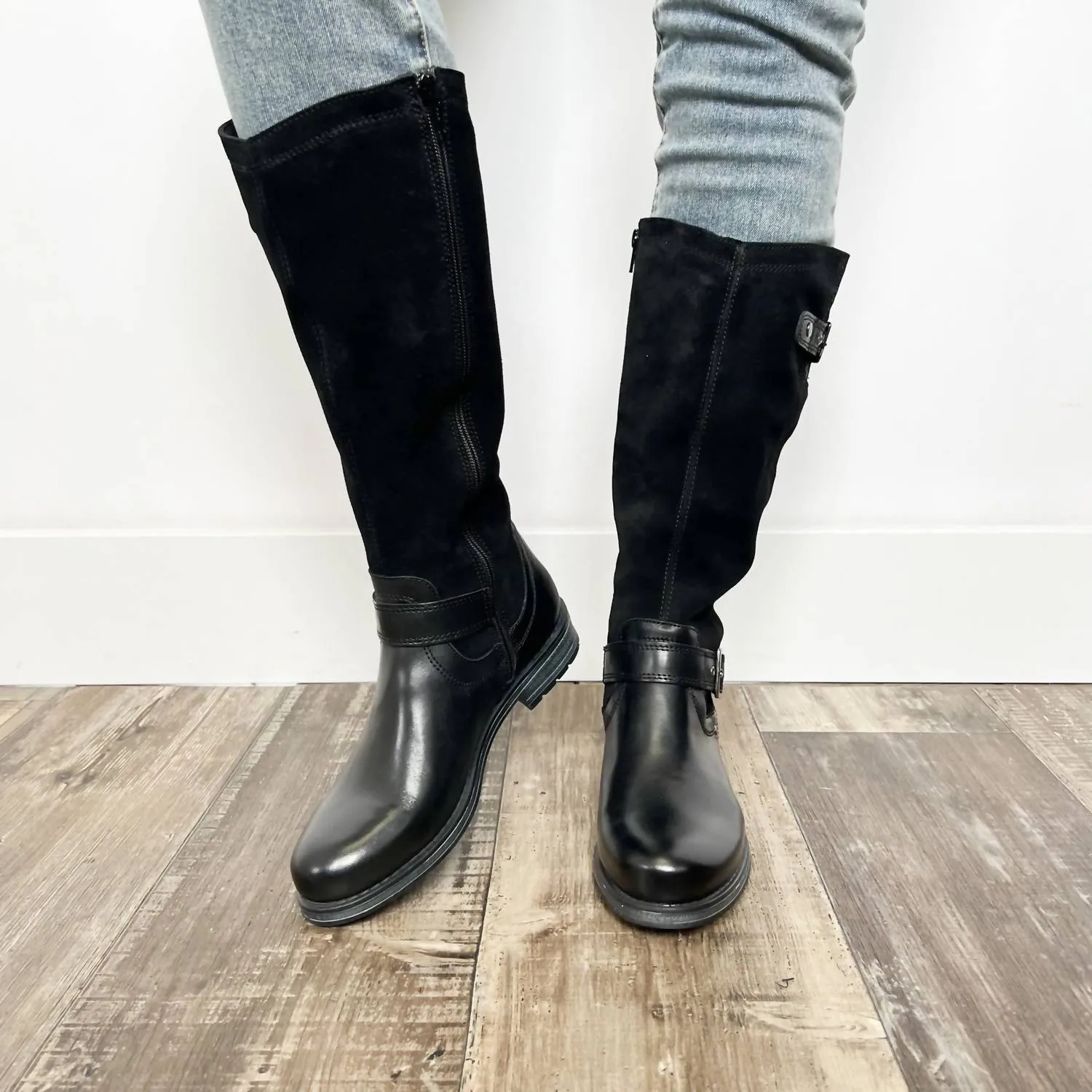 Women's Helena Boot In Black