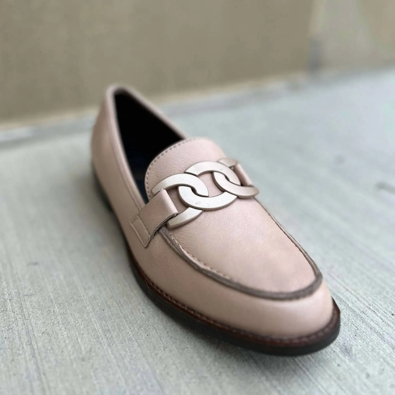 Women's Kyle Loafers In Nude Leather