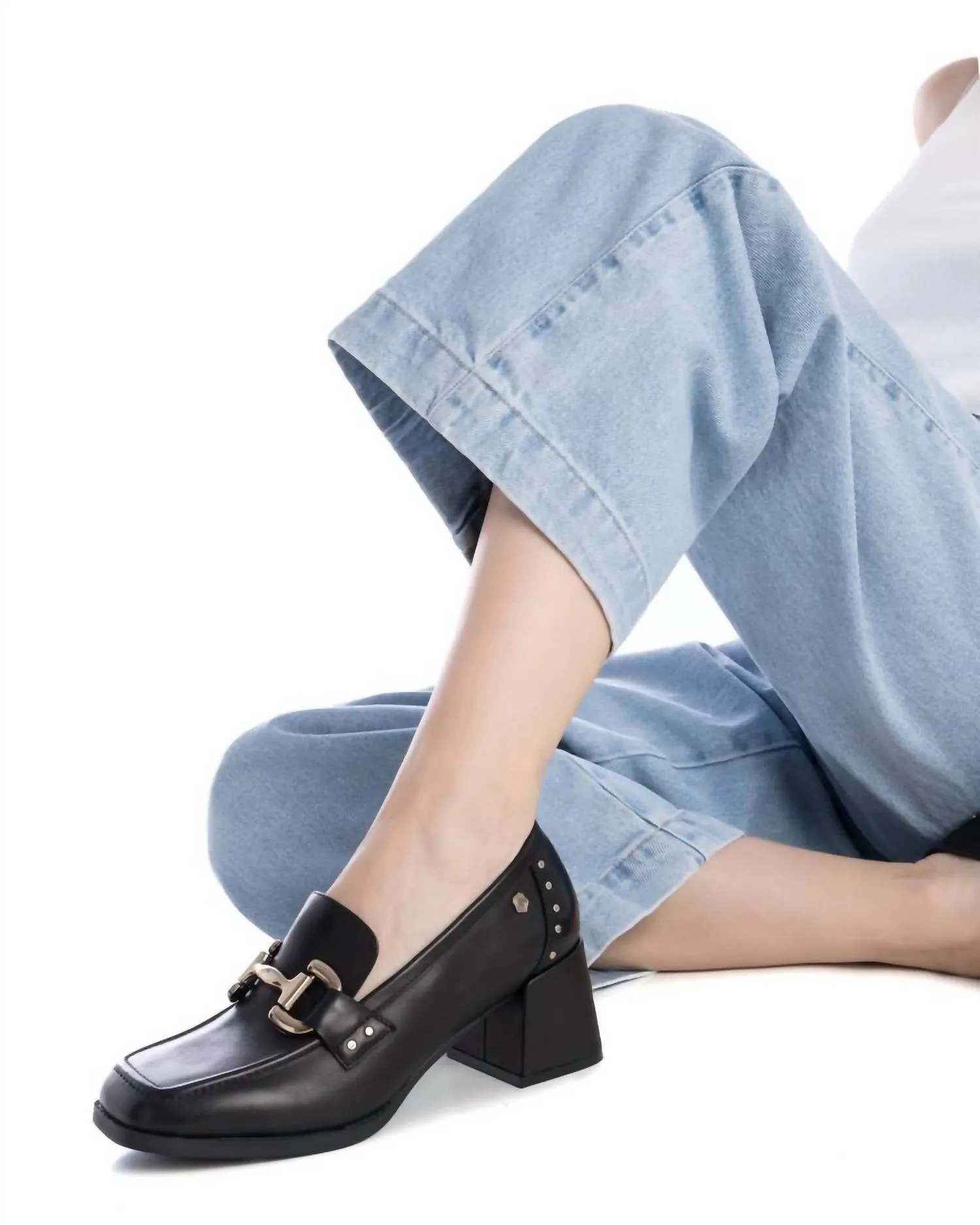 Women's Leather Moccasins In Black
