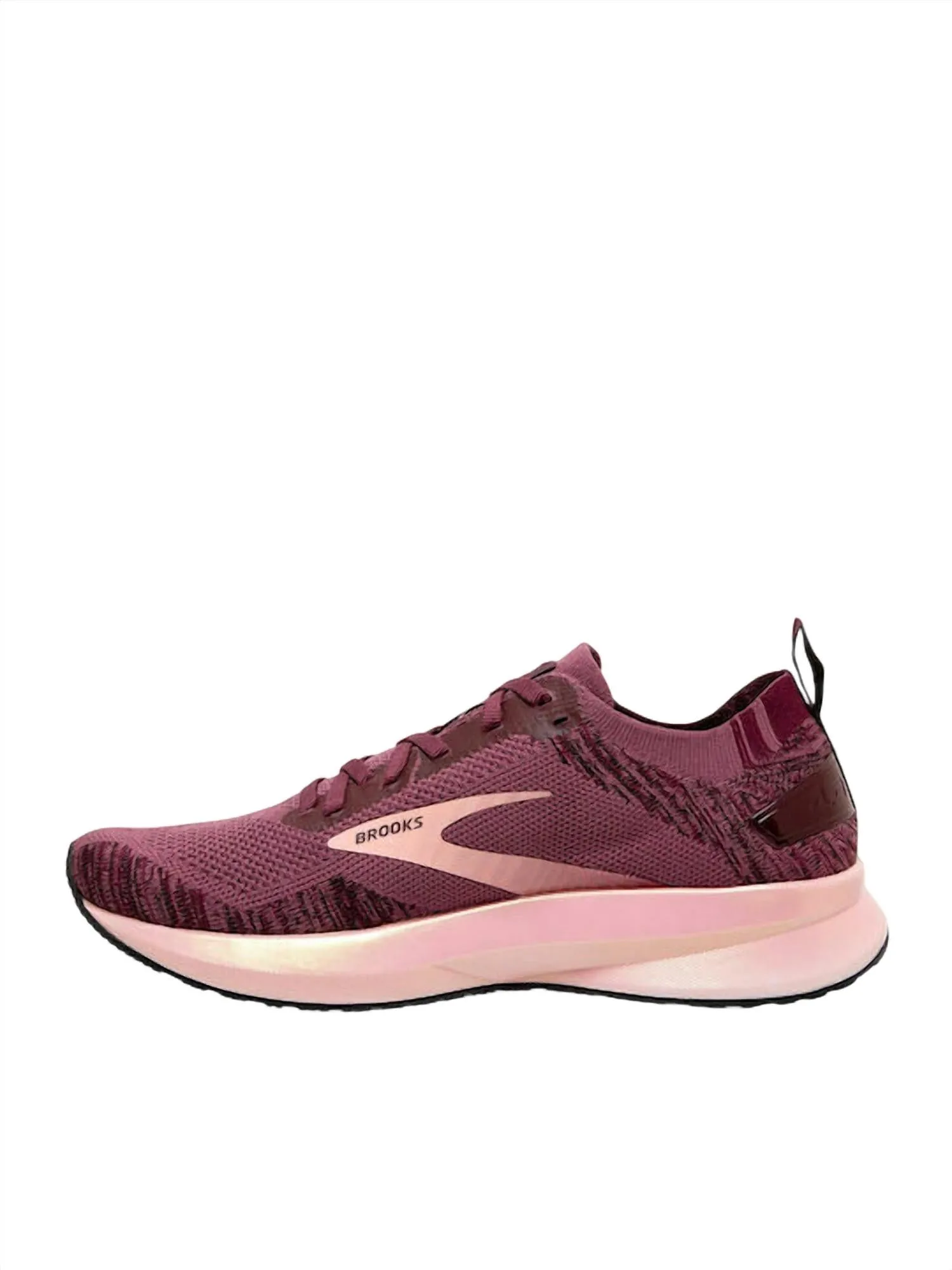 Women's Levitate 4 Running Shoes In Nocturne/coral/zinfandel