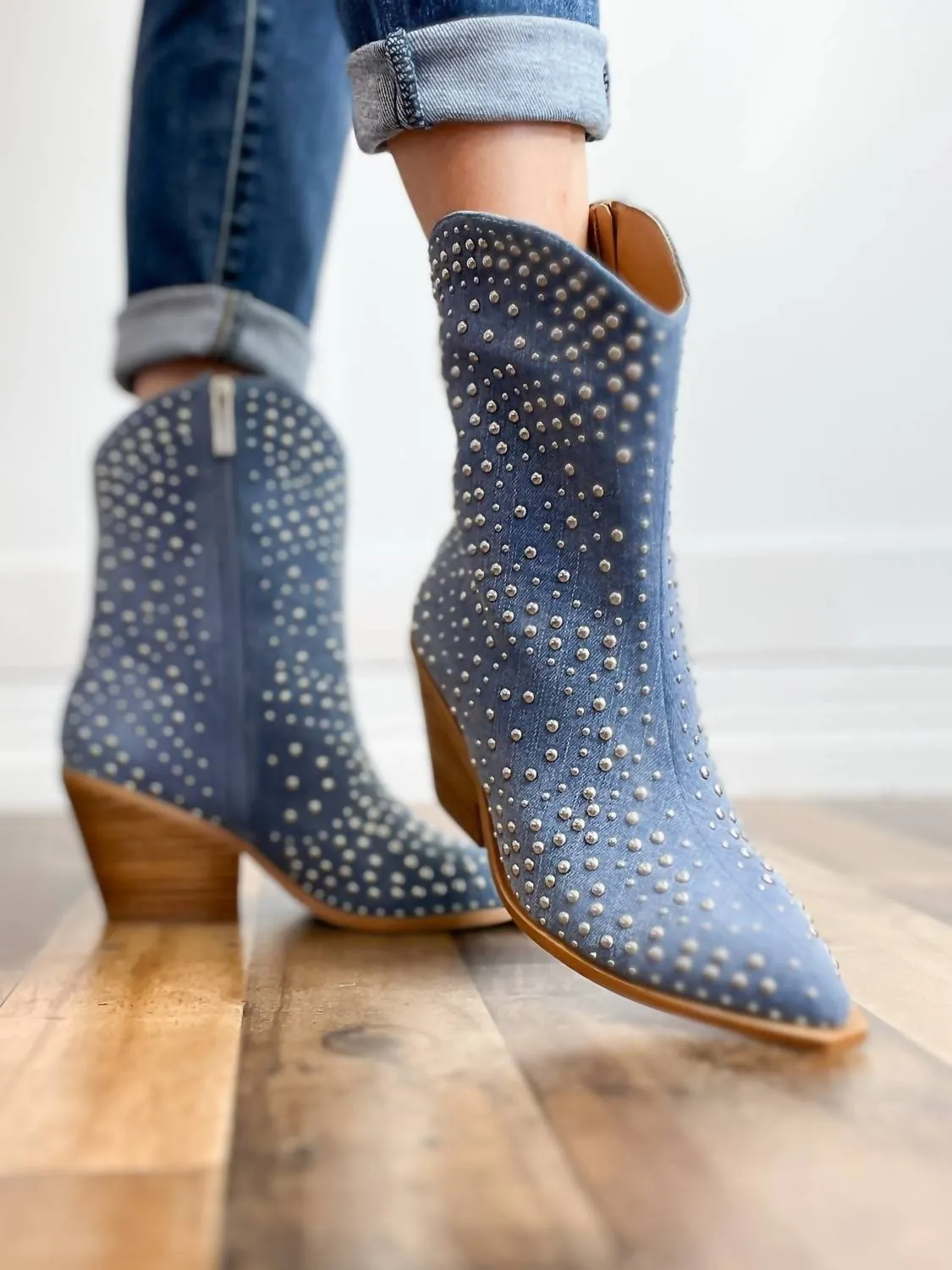 Women's Lowlights Bootie In Light Blue