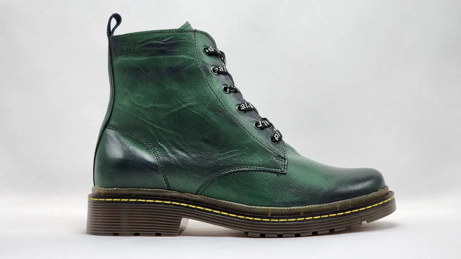 Women's Premium Leather Boots In Green