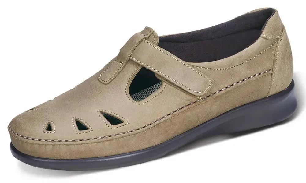 Women's SAS Roamer  Classic Comfort with a Custom Fit