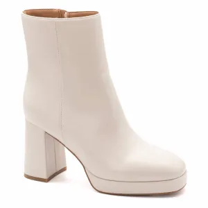 Women's Slug Bug Boots In Ivory