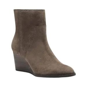 Women's Wafael Wedge Booties In Canteen Oiled Suede