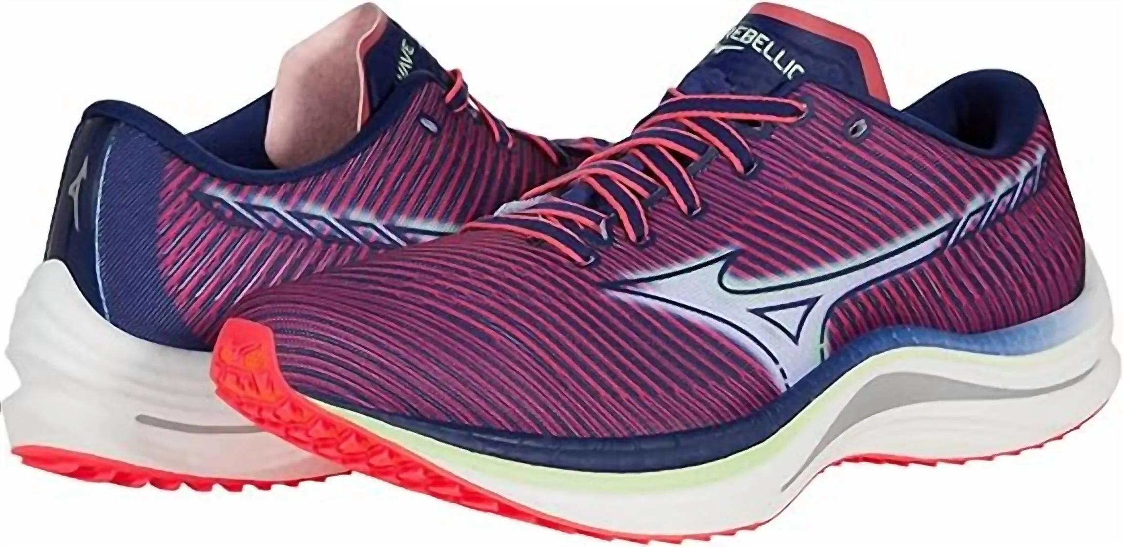 Women's Wave Rebellion Running Shoe In Diva Pink-Indigo White